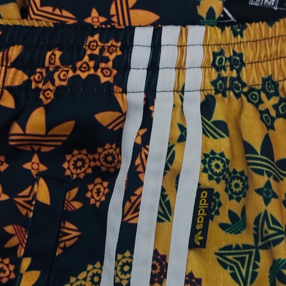 Adidas Yara Sahidi pants L - Picture 6 of 6